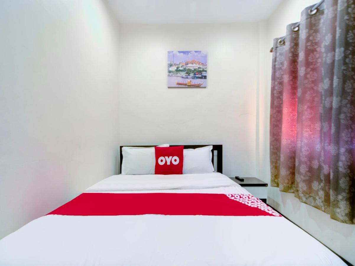 Oyo 253 Kk 11 Boutique Inn Банкок Екстериор снимка