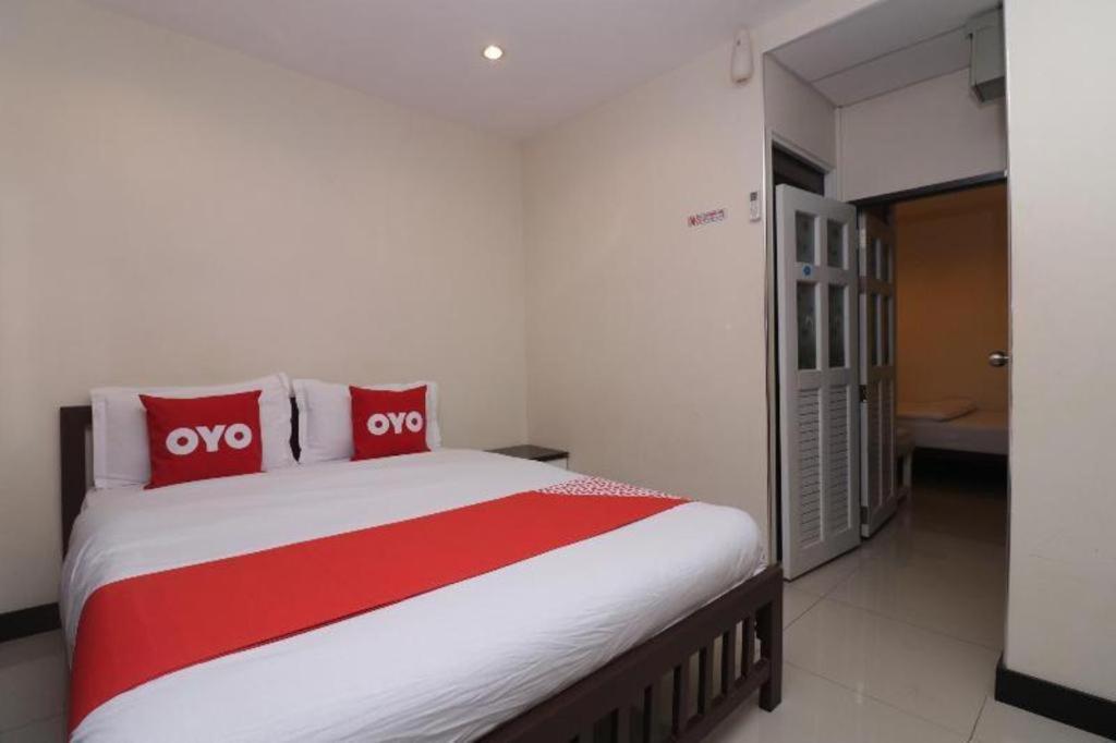 Oyo 253 Kk 11 Boutique Inn Банкок Екстериор снимка