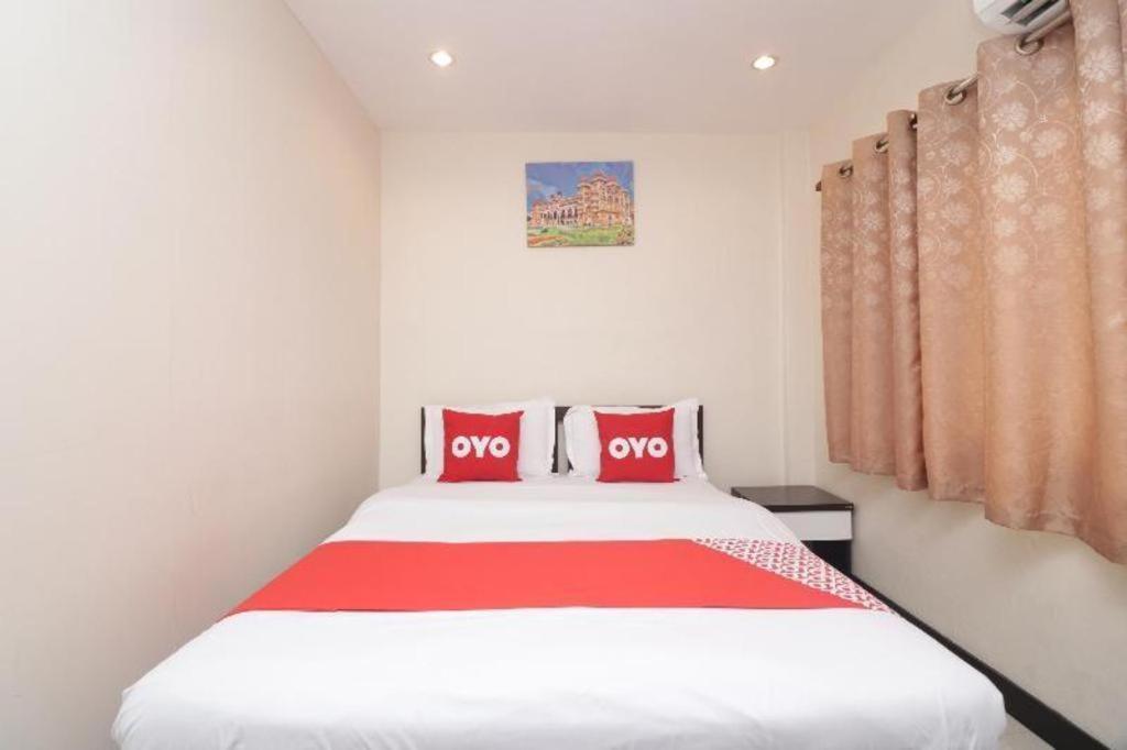 Oyo 253 Kk 11 Boutique Inn Банкок Екстериор снимка